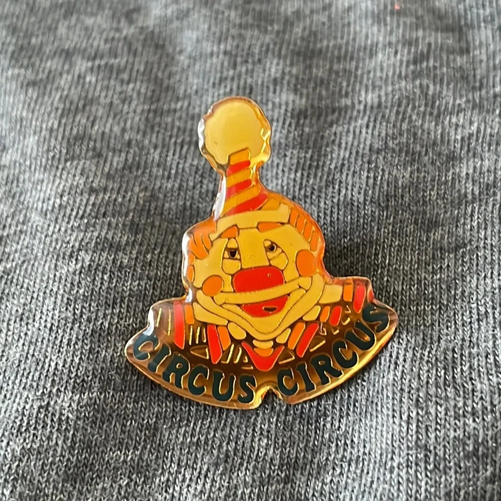Circus Circus Pin‎